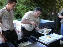 Concours de pêche juin 2008 - Etang de La Vèze(25) - Repas de midi